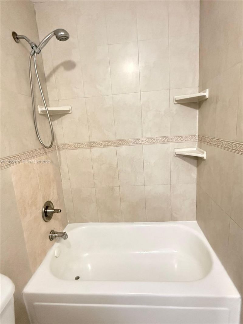 8428 NW 103rd St, Unit 104C, Hialeah Gardens, FL 33016 Photo