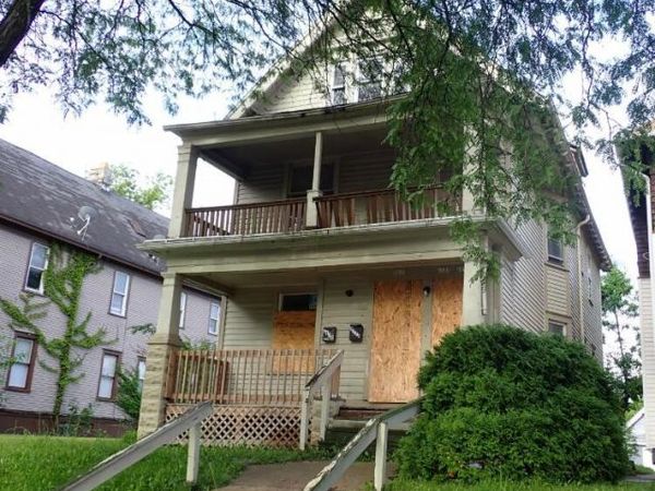 2119 N 40th STREET, Unit 2121, Milwaukee, WI 53208