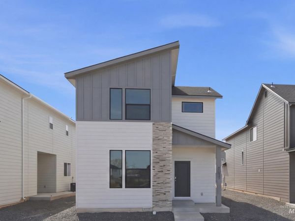 6687 W Fairy Falls Dr, Meridian, ID 83646