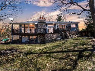 3525 Whitfield Drive, Waterford Twp, MI 48329