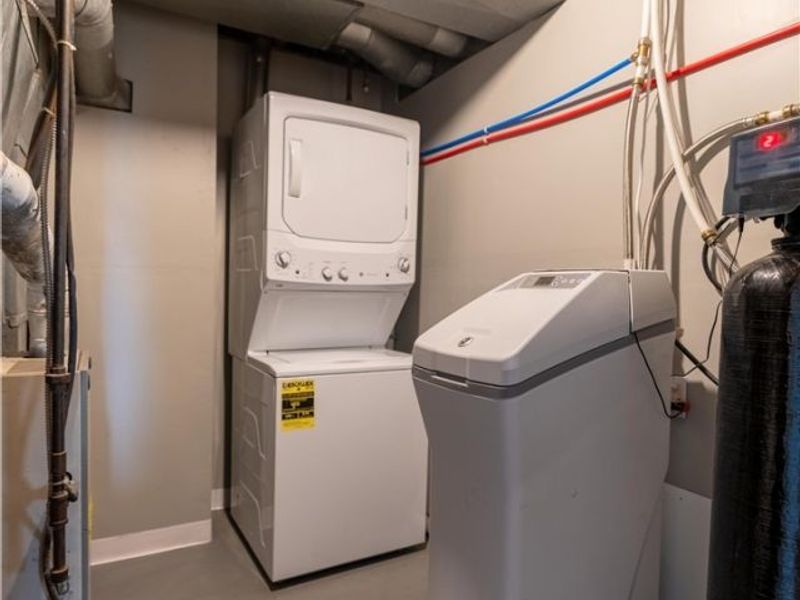 13700 Market Avenue N, Hartville, OH 44632 Photo 24