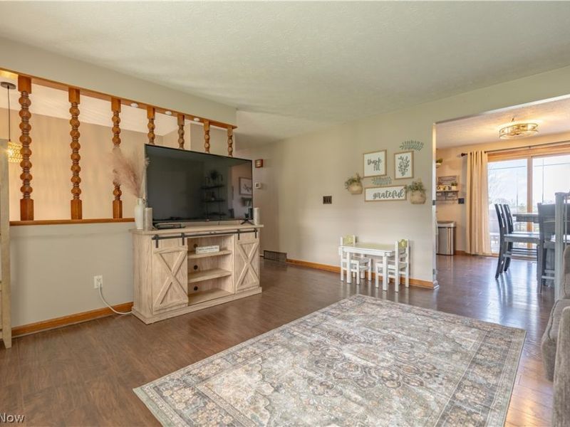 13700 Market Avenue N, Hartville, OH 44632 Photo 6