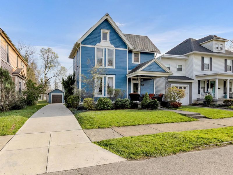 77 W Lincoln Avenue, Delaware, OH 43015 Photo 1