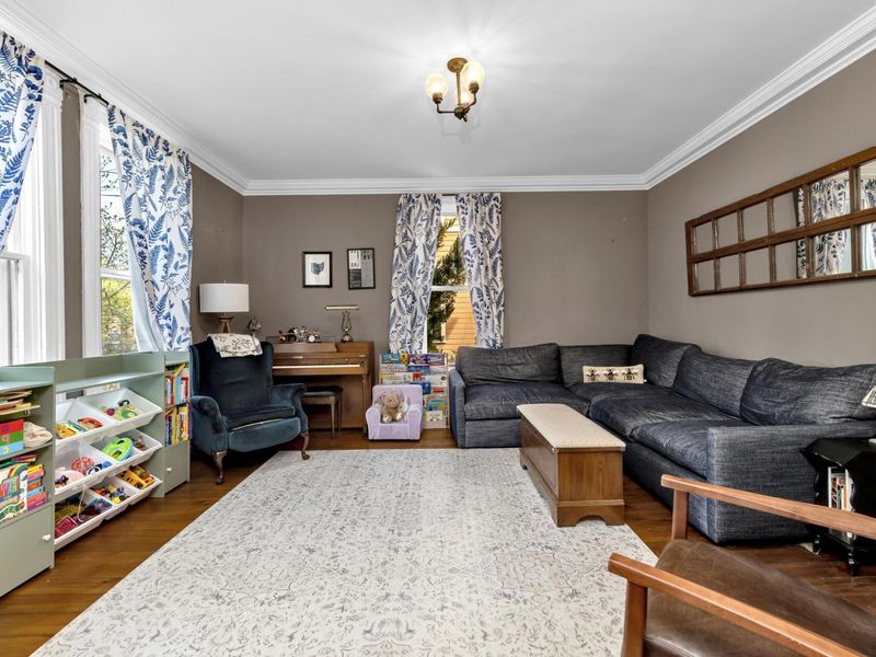 77 W Lincoln Avenue, Delaware, OH 43015 Photo 5