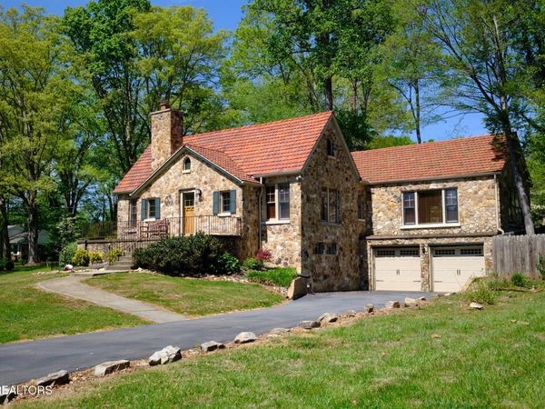 801 Kesterson Rd, Knoxville, TN 37918