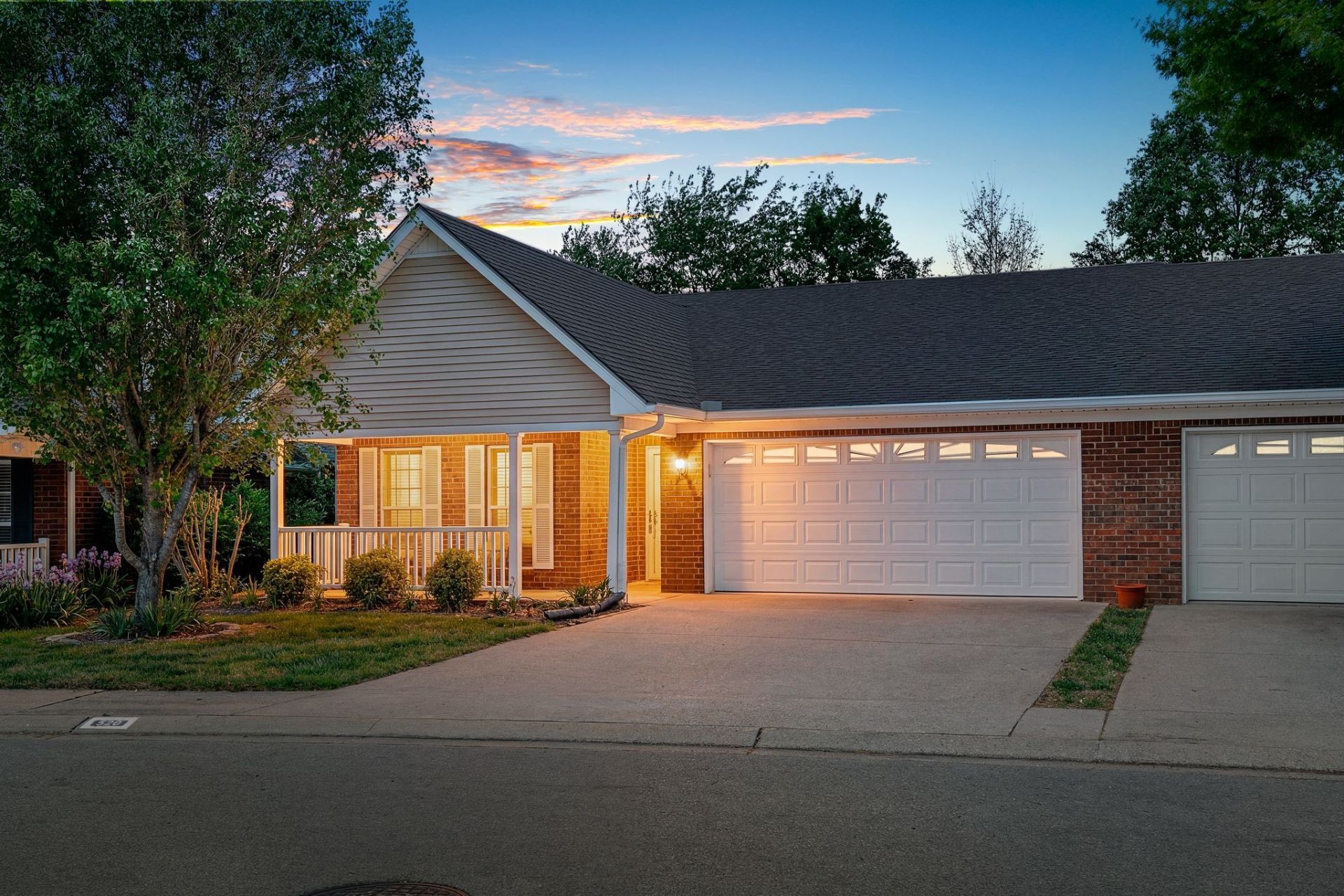 520 Forest Glen Cir, Murfreesboro, TN 37128 Main Photo