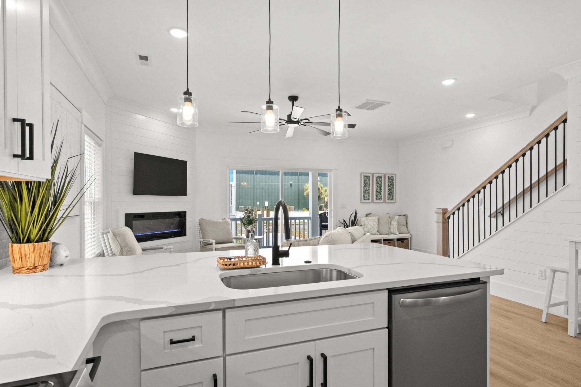 2309 Seaseeker Ln. Photo 10