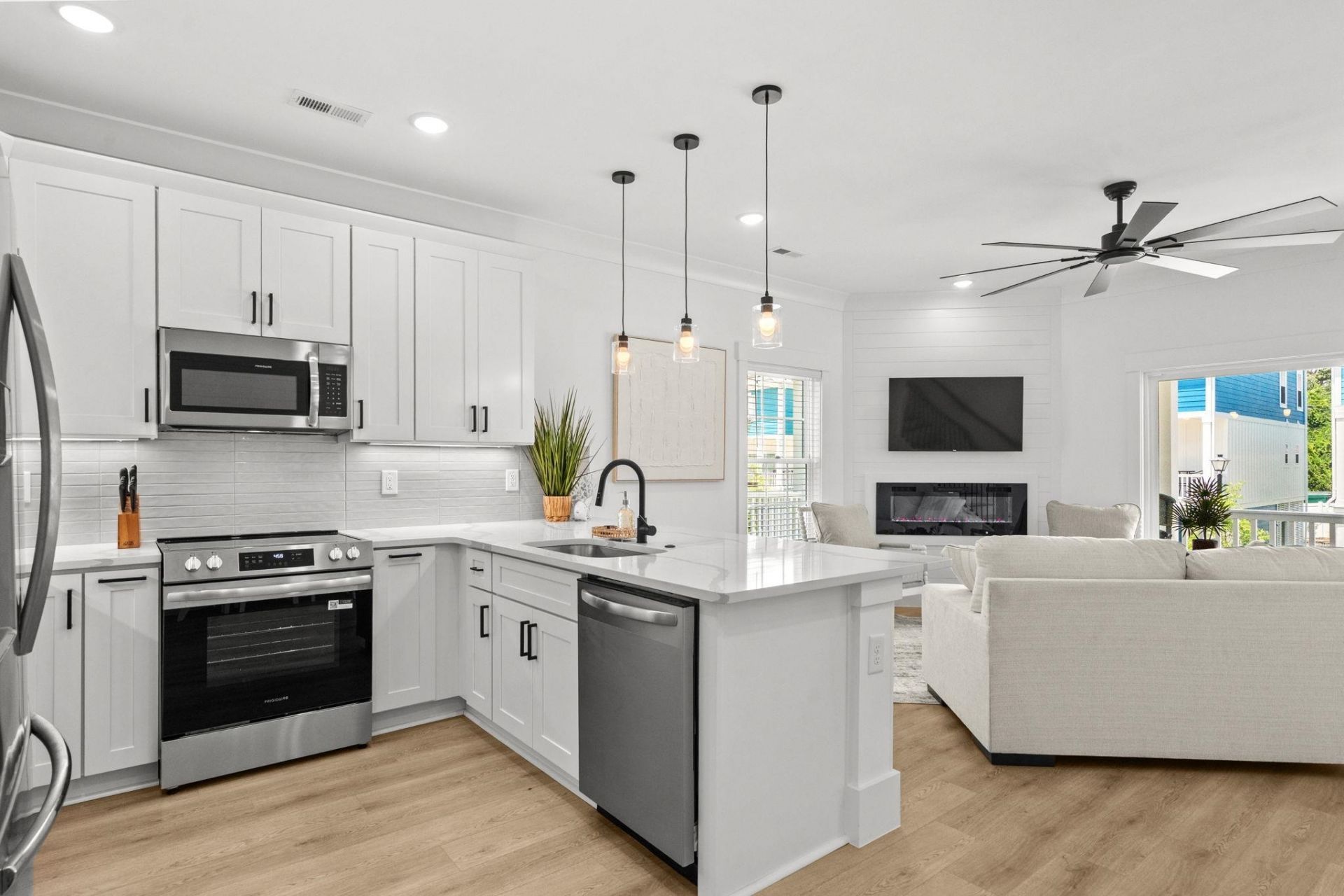 2309 Seaseeker Ln. Photo 11