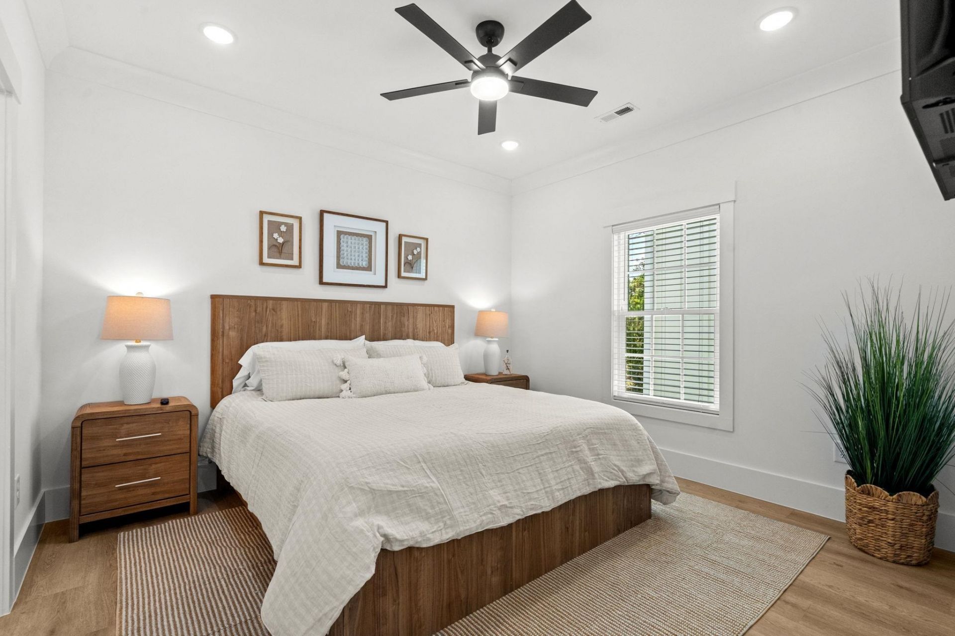 2309 Seaseeker Ln. Photo 17