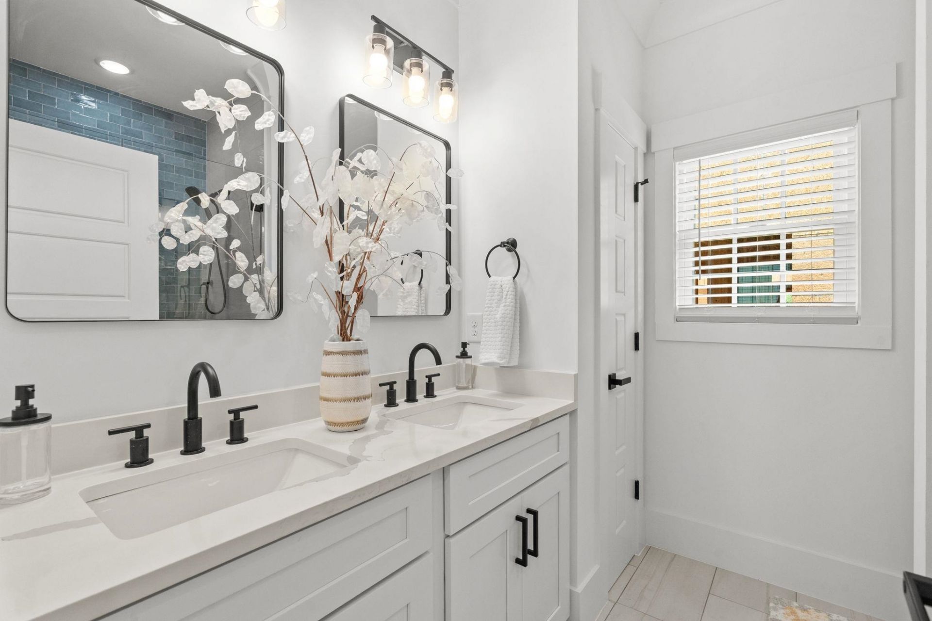 2309 Seaseeker Ln. Photo 19