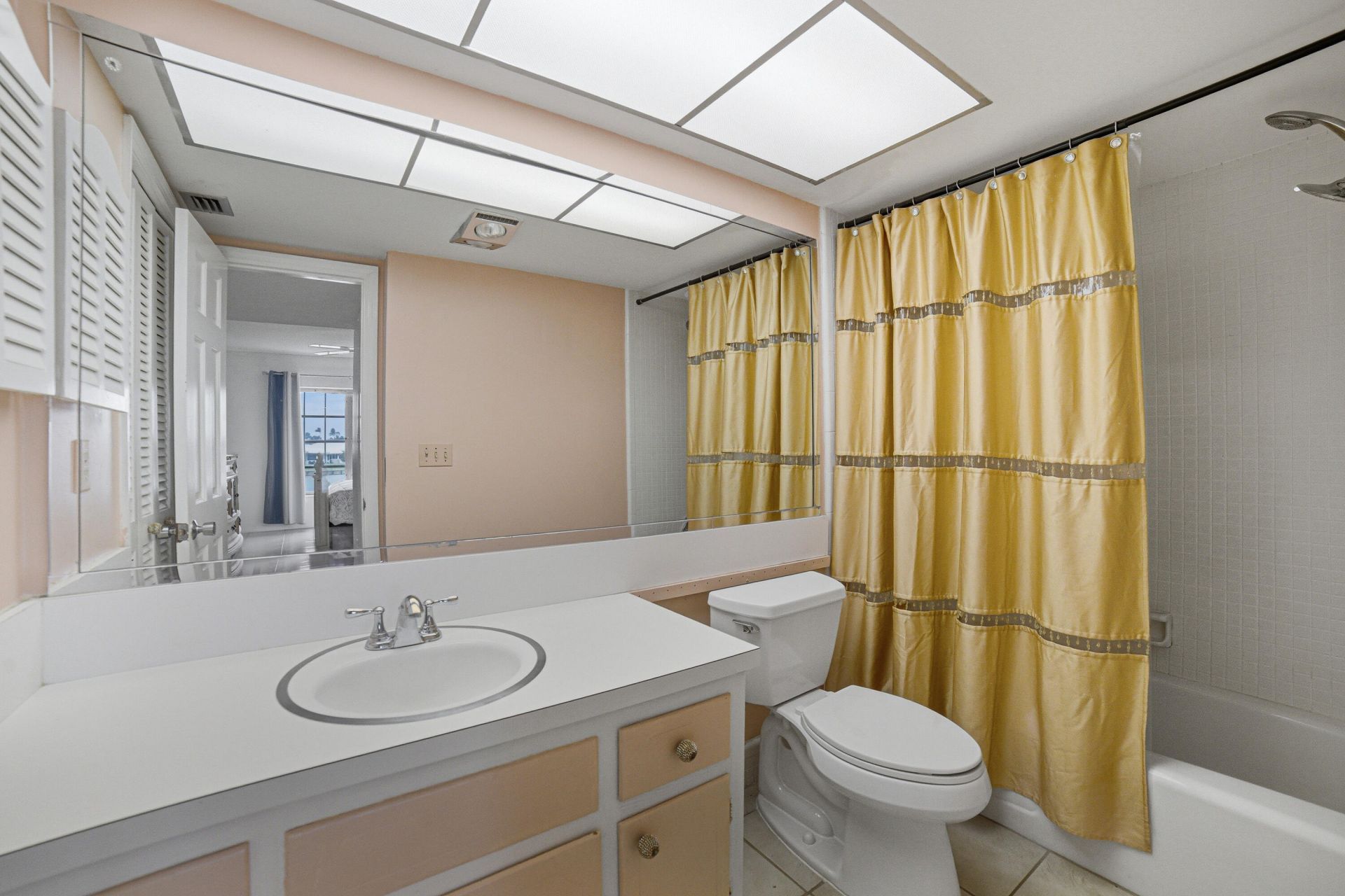 169 Atlantis Boulevard, Unit 205, Atlantis, FL 33462 Photo