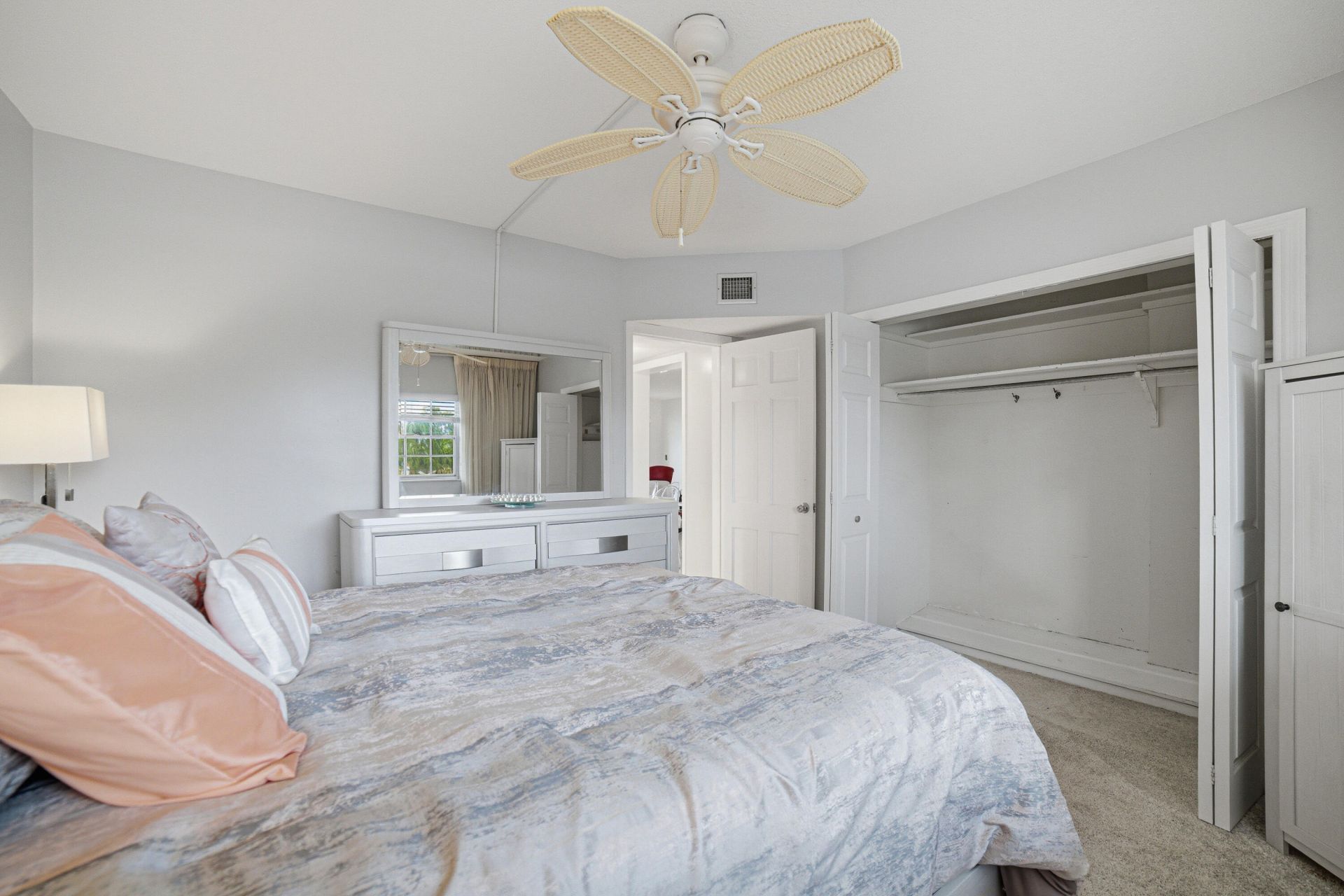 169 Atlantis Boulevard, Unit 205, Atlantis, FL 33462 Photo