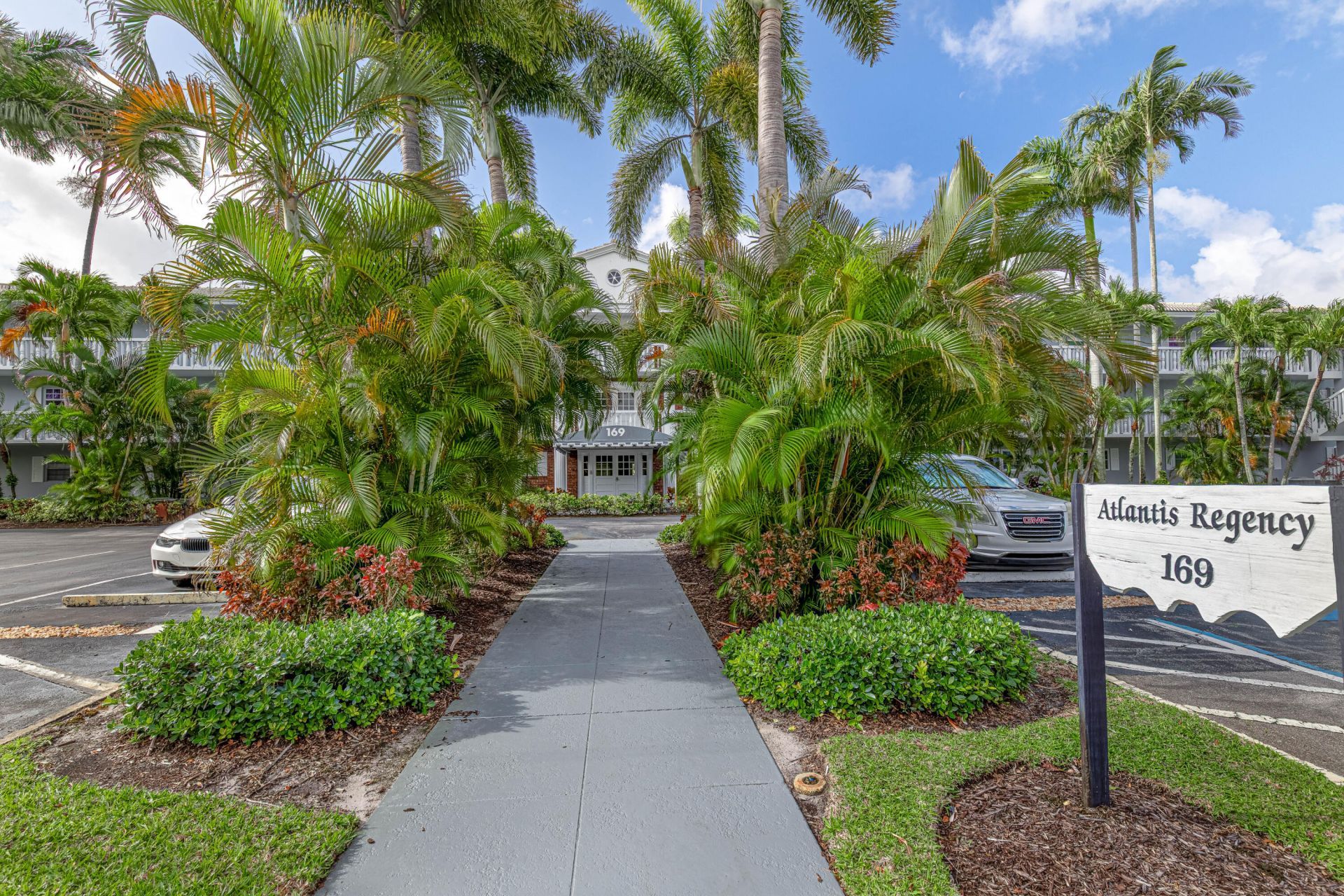 169 Atlantis Boulevard, Unit 205, Atlantis, FL 33462 Photo