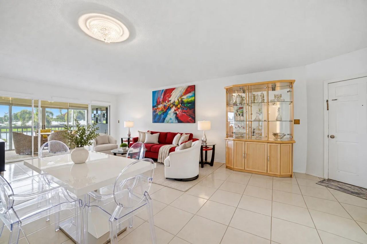169 Atlantis Boulevard, Unit 205, Atlantis, FL 33462 Photo