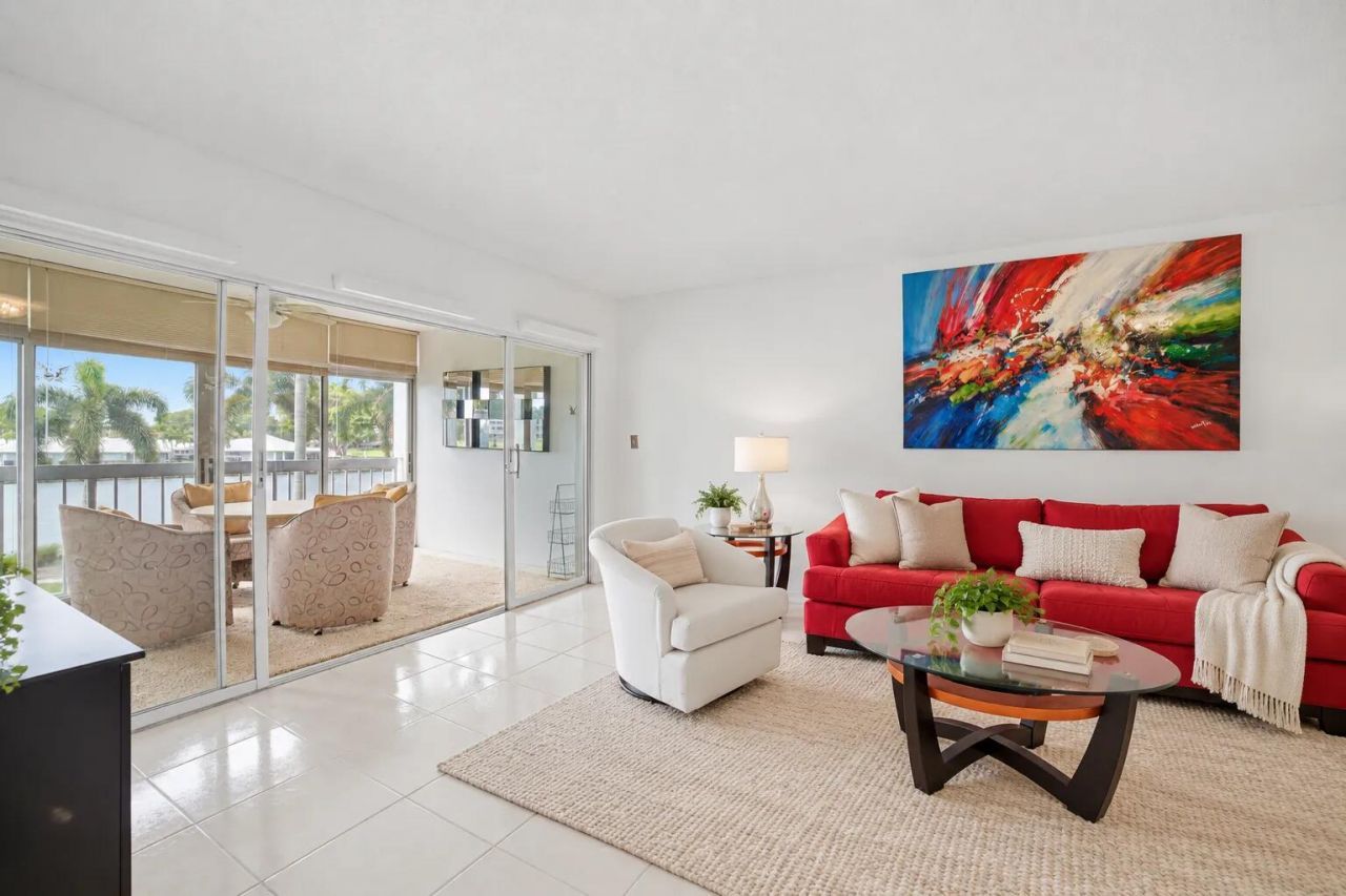 169 Atlantis Boulevard, Unit 205, Atlantis, FL 33462 Photo