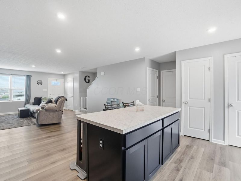 207 Chesapeake Circle, Springfield, OH 45505 Photo 12