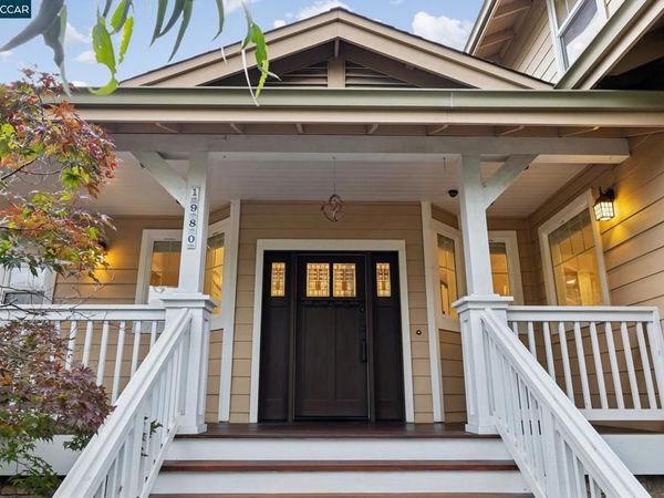 1980 Meadow Rd, Walnut Creek, CA 94595