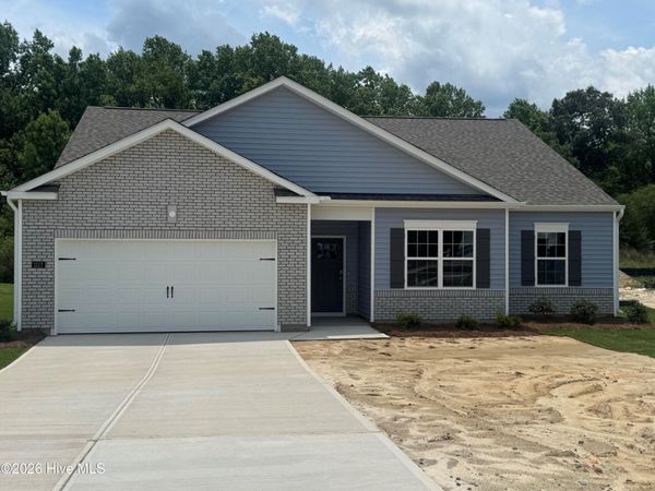 345 Maddox Drive, Aberdeen, NC 28315