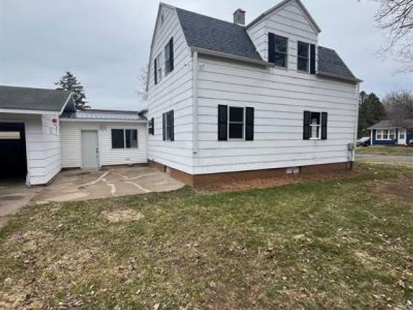 221 Fuller Street, Ridgeland, WI 54763