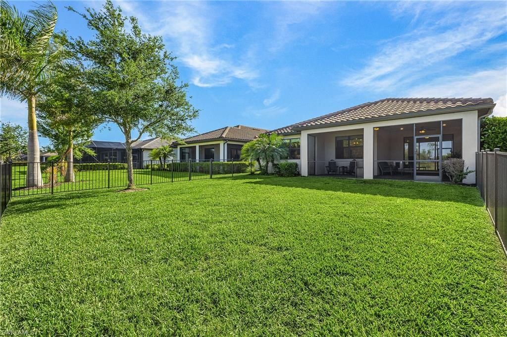 19896 Beechcrest Pl, Estero, FL 33928 Photo