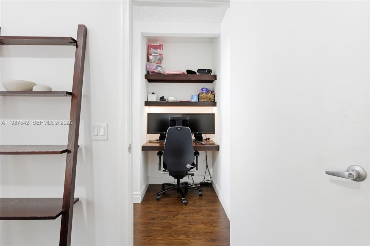 1453 Majesty Terrace, Weston, FL 33327 Photo