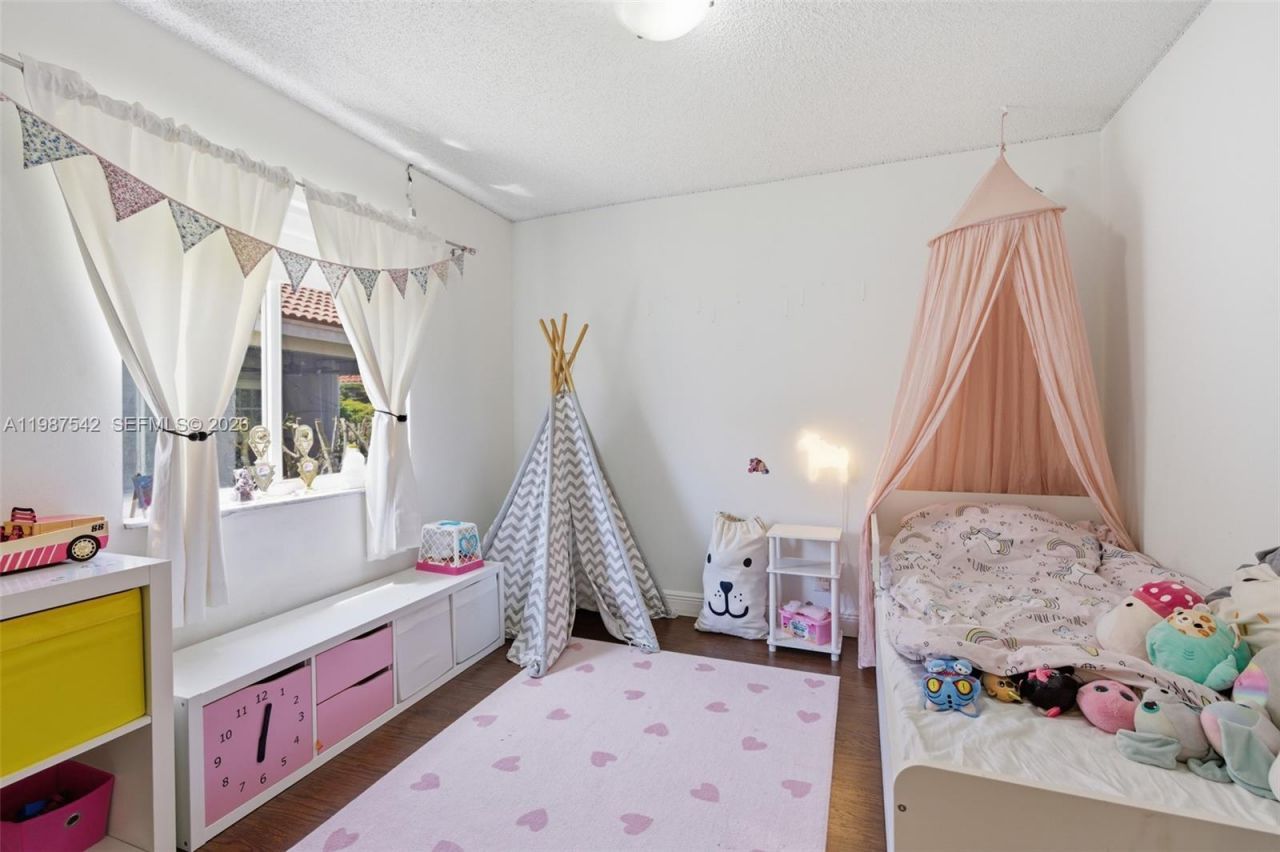 1453 Majesty Terrace, Weston, FL 33327 Photo