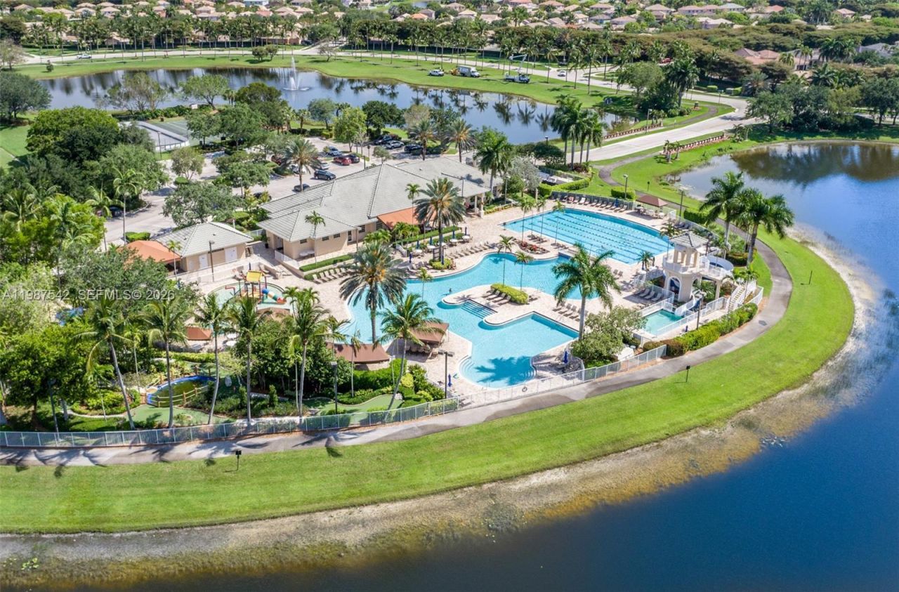 1453 Majesty Terrace, Weston, FL 33327 Photo