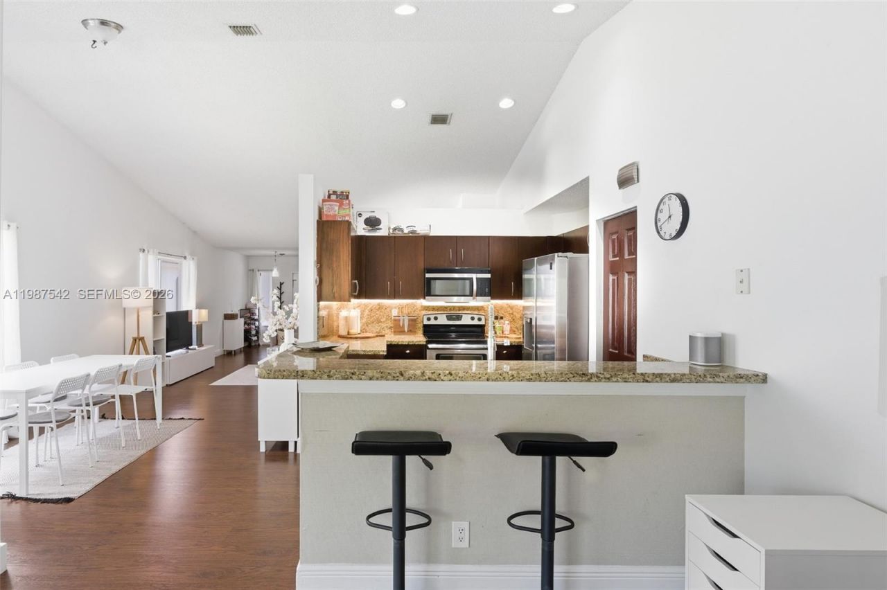 1453 Majesty Terrace, Weston, FL 33327 Photo