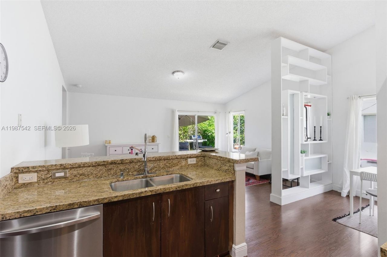 1453 Majesty Terrace, Weston, FL 33327 Photo