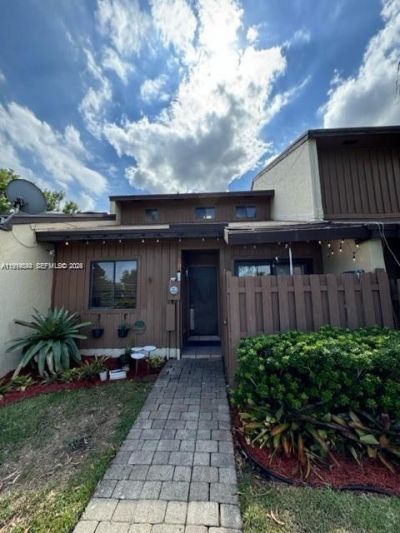 4183 SW 87th Ter, Davie, FL 33328 Photo