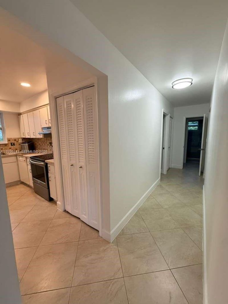 325 NE 131st St, Unit A, North Miami, FL 33161 Photo