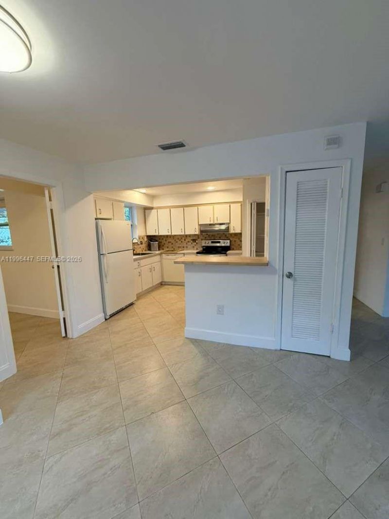 325 NE 131st St, Unit A, North Miami, FL 33161 Photo