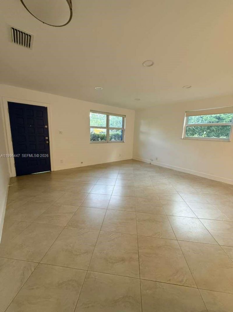 325 NE 131st St, Unit A, North Miami, FL 33161 Photo