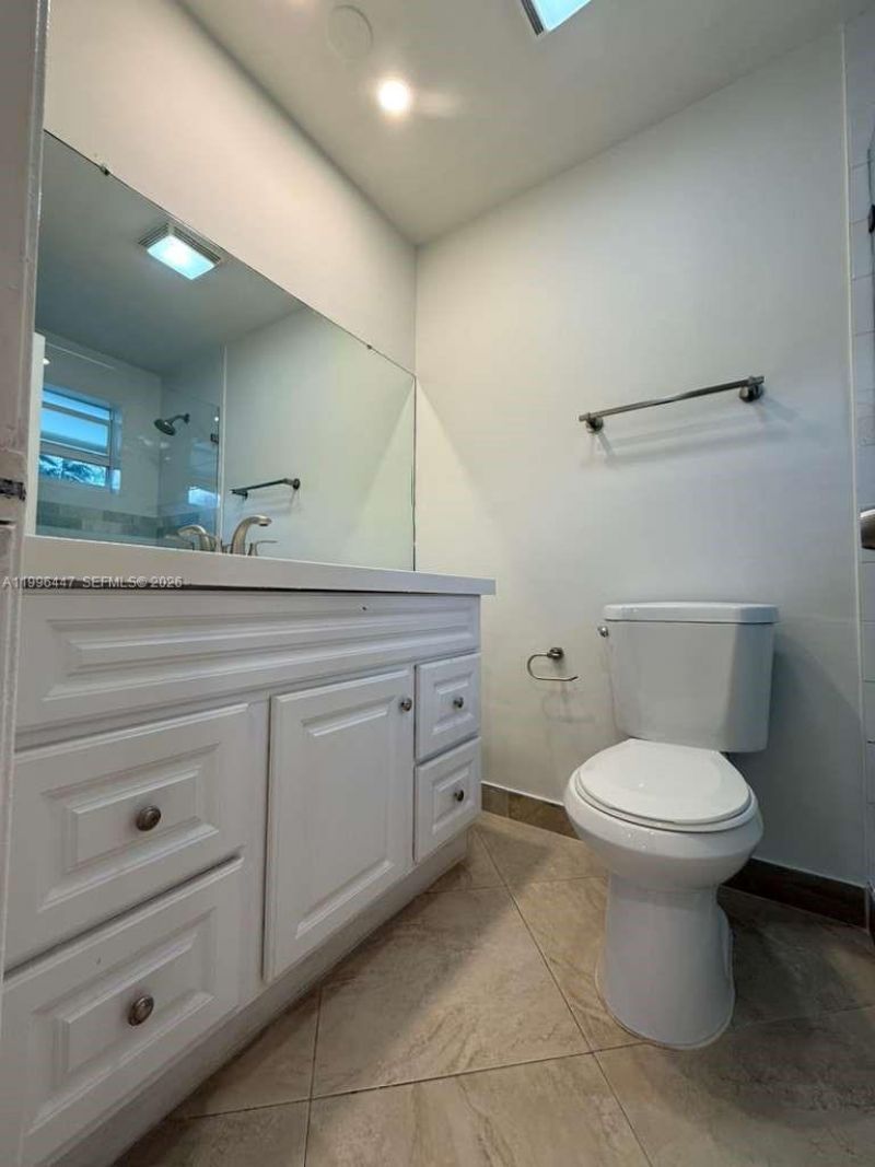 325 NE 131st St, Unit A, North Miami, FL 33161 Photo