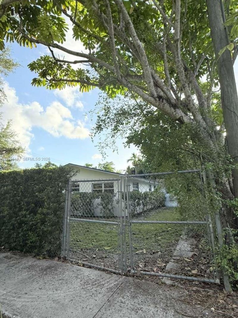 325 NE 131st St, Unit A, North Miami, FL 33161 Photo