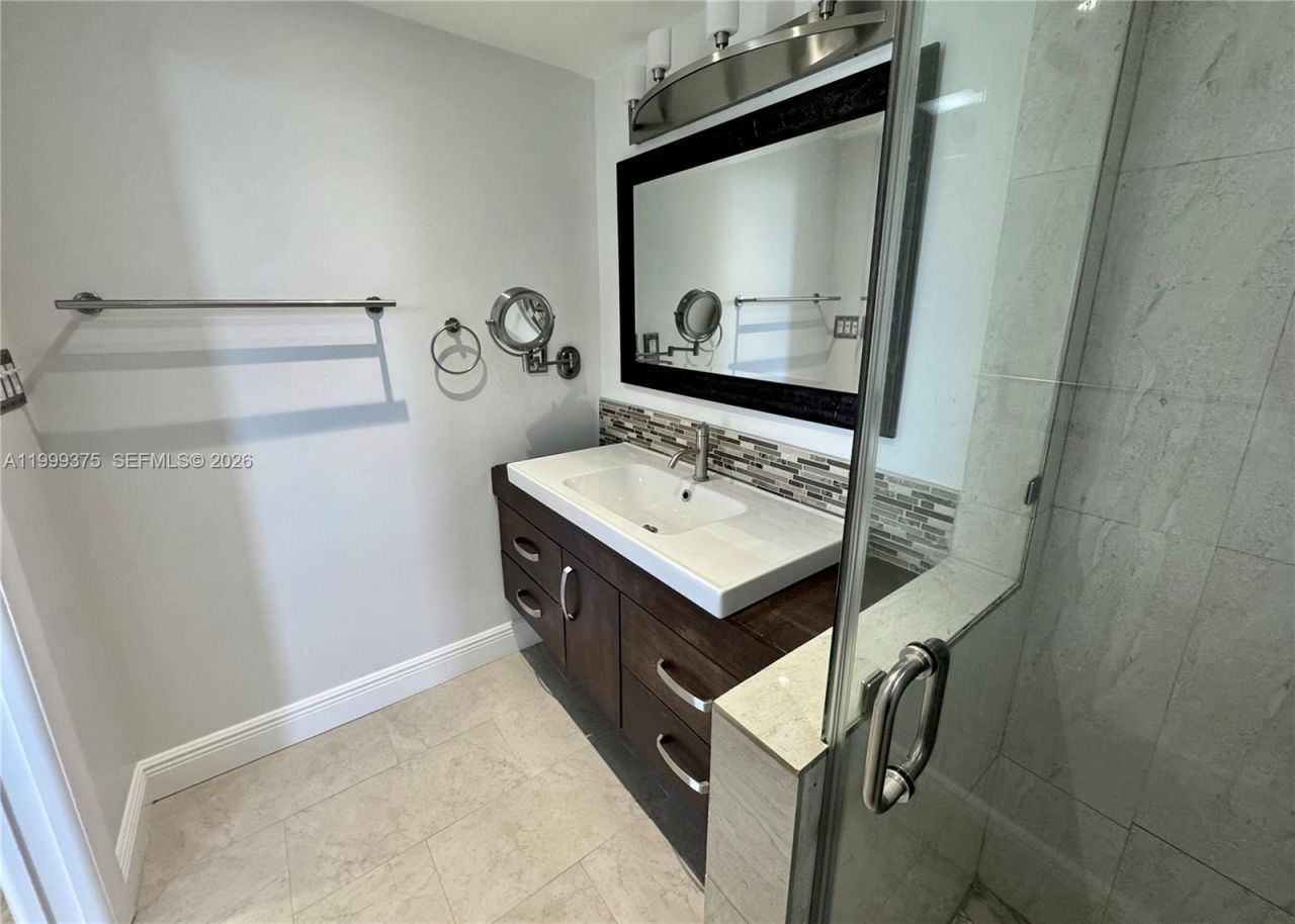 14415 N Kendall Dr, Unit 405G, Miami, FL 33186 Photo