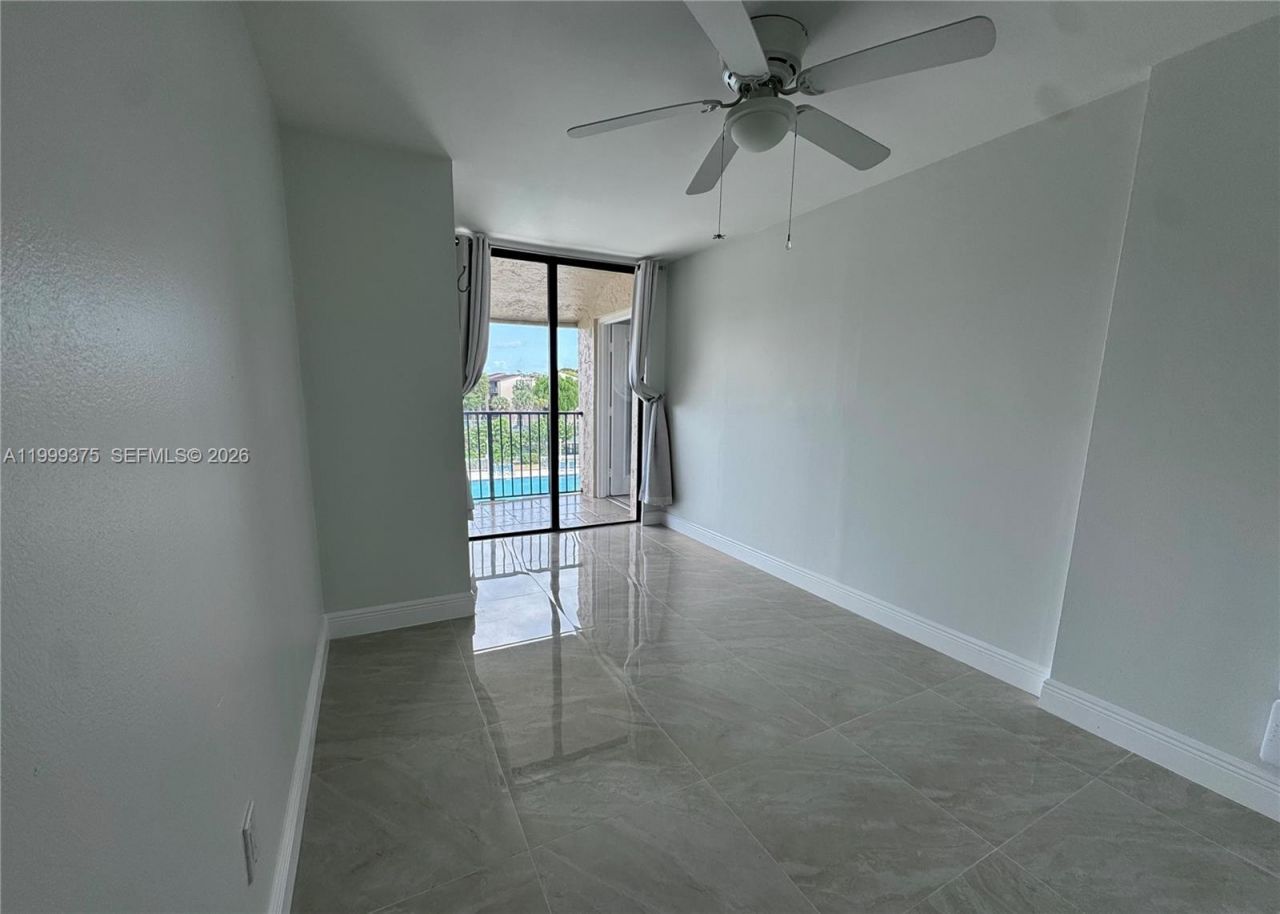14415 N Kendall Dr, Unit 405G, Miami, FL 33186 Photo
