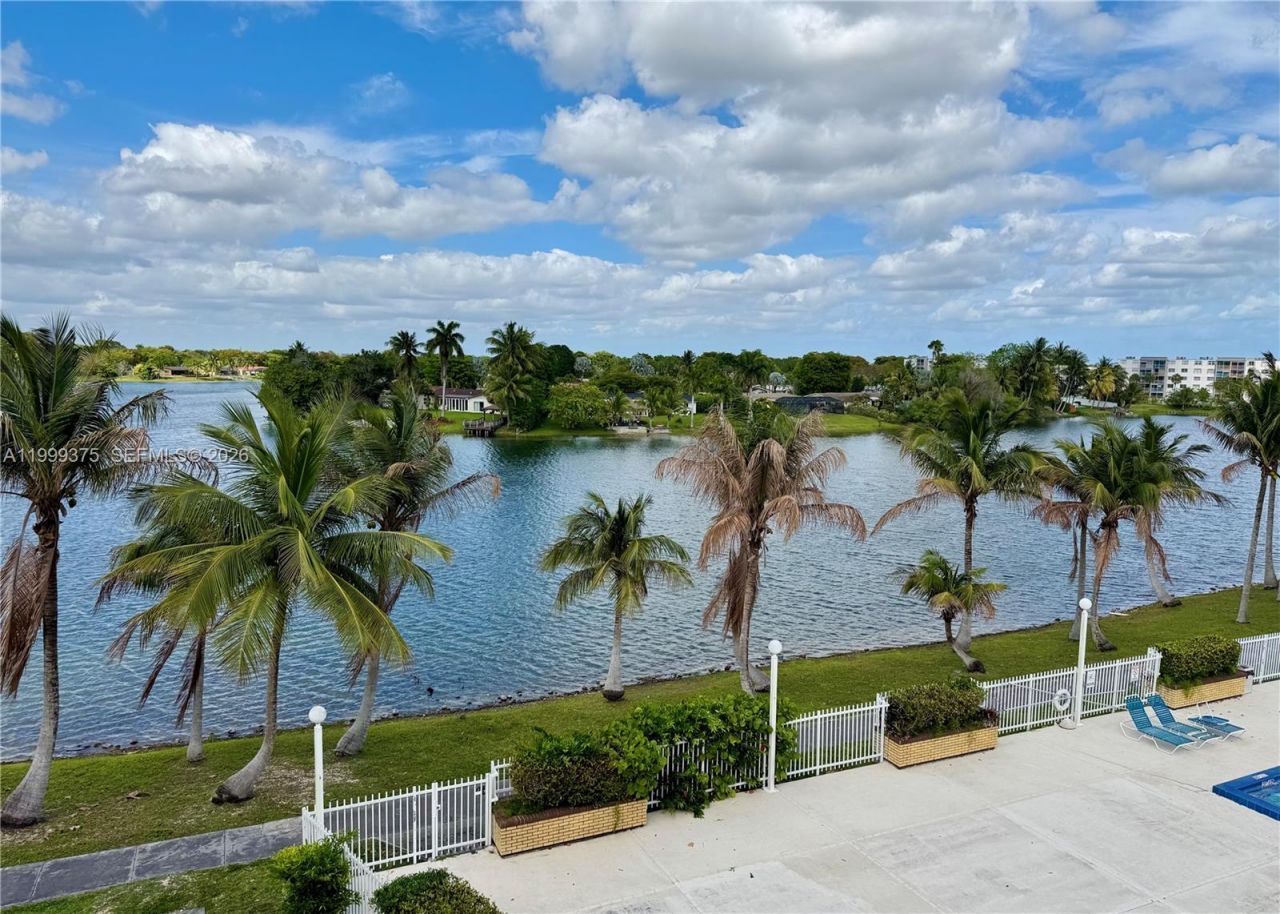 14415 N Kendall Dr, Unit 405G, Miami, FL 33186 Photo