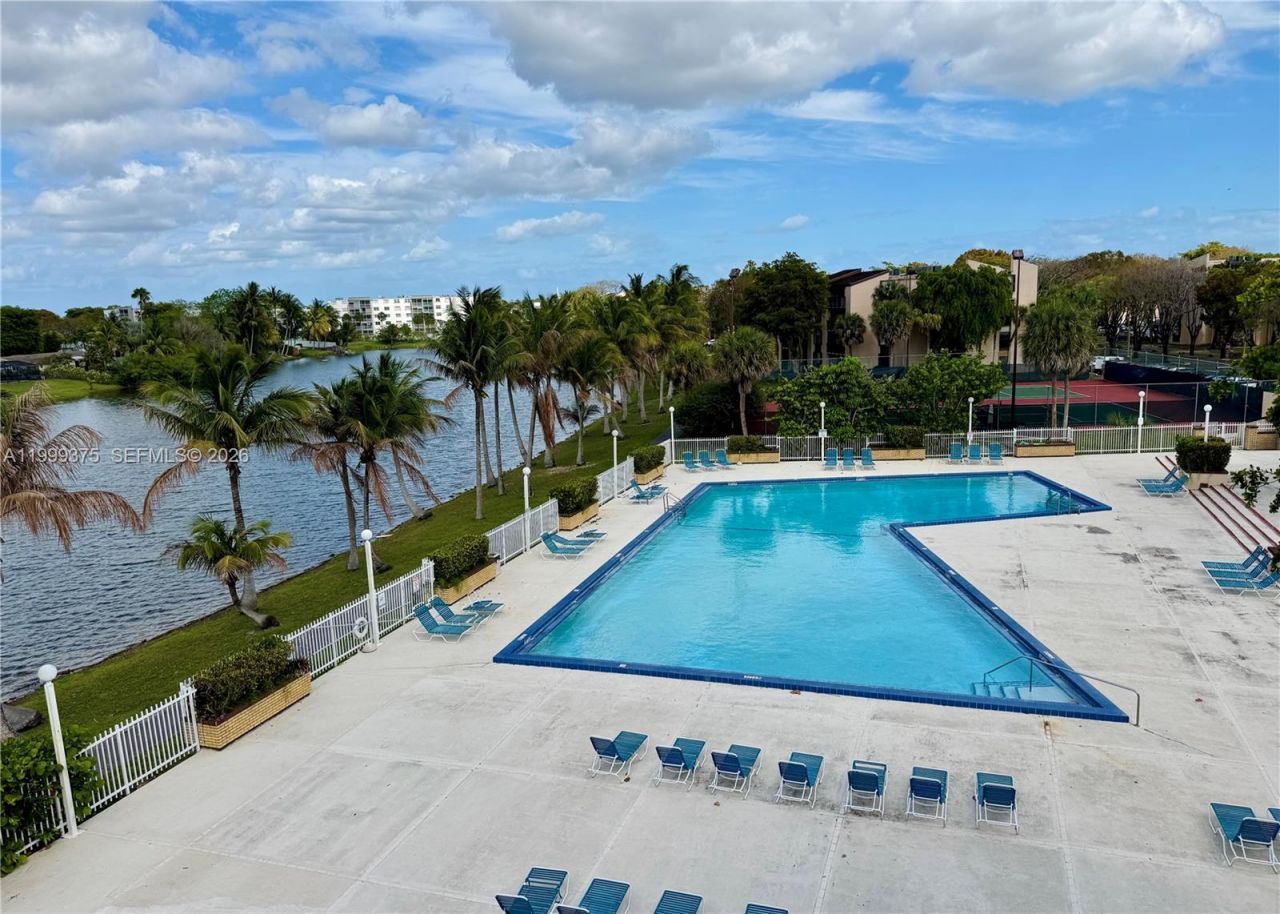 14415 N Kendall Dr, Unit 405G, Miami, FL 33186 Photo