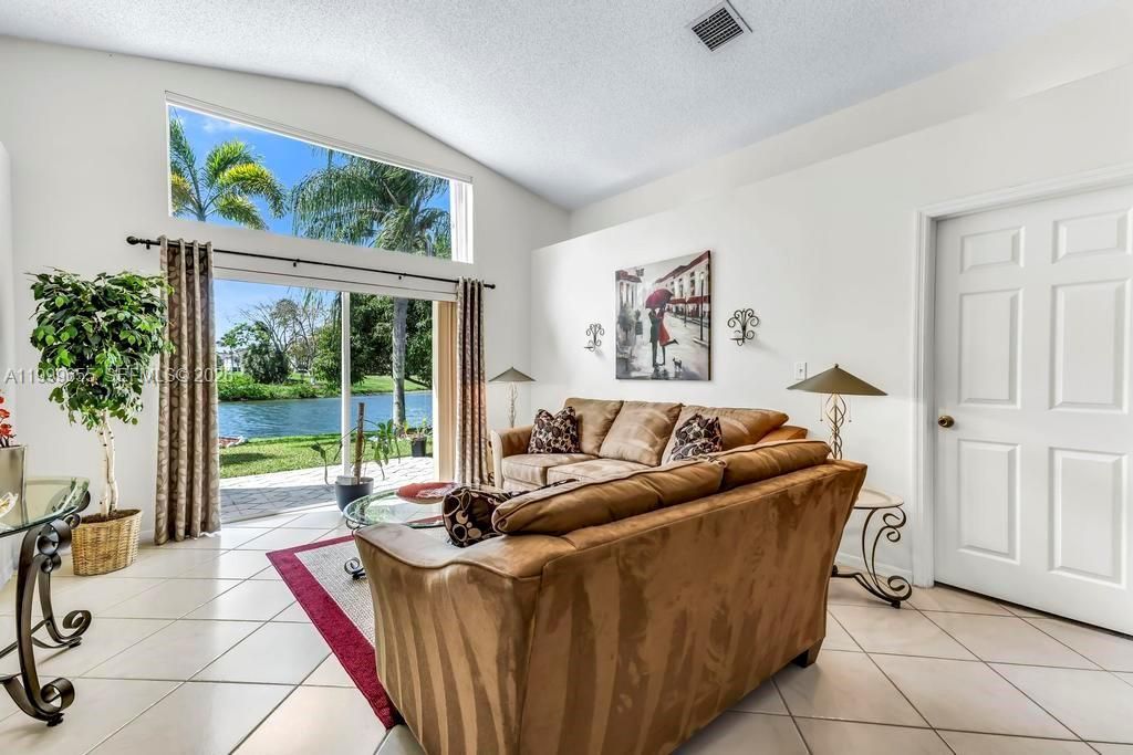 17548 SW 28th Ct, Miramar, FL 33029 Photo