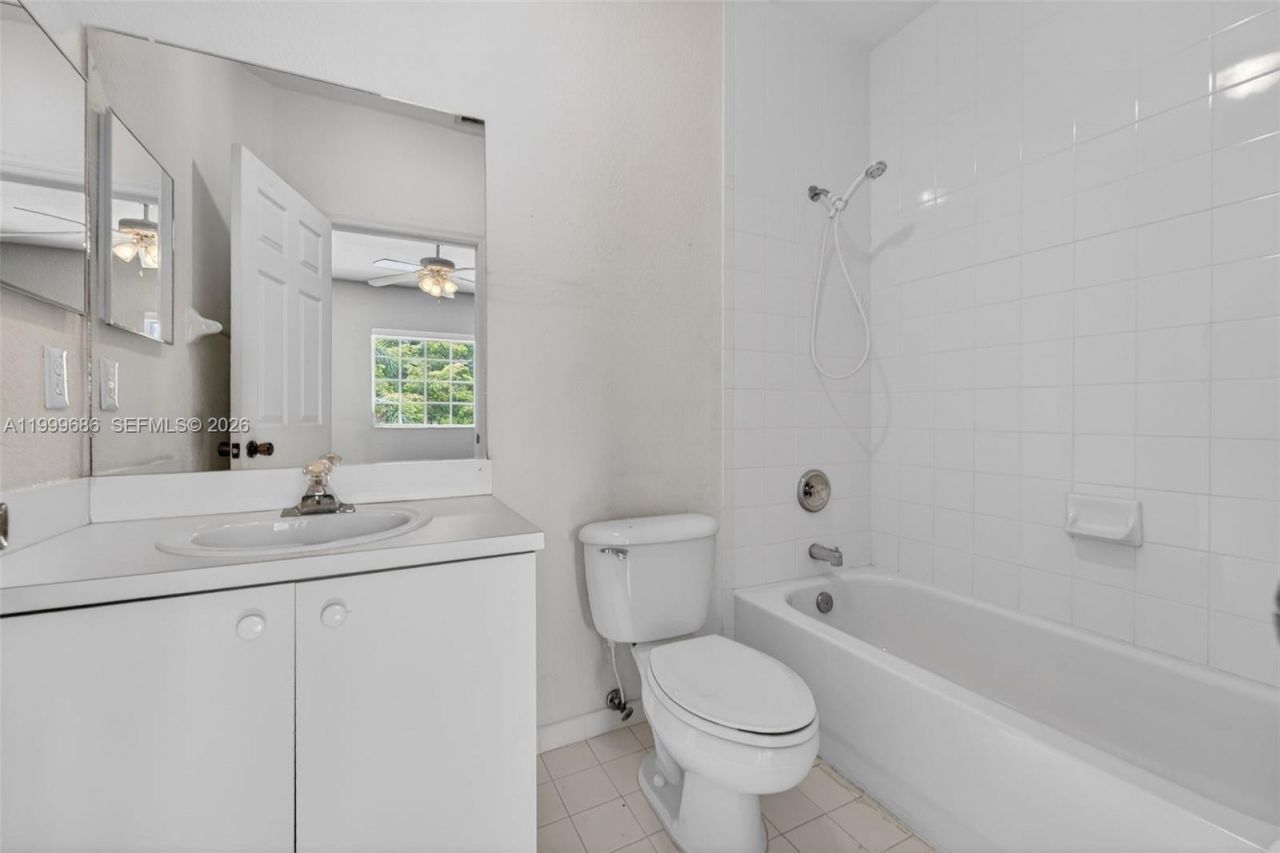 7802 Catalina Cir, Tamarac, FL 33321 Photo