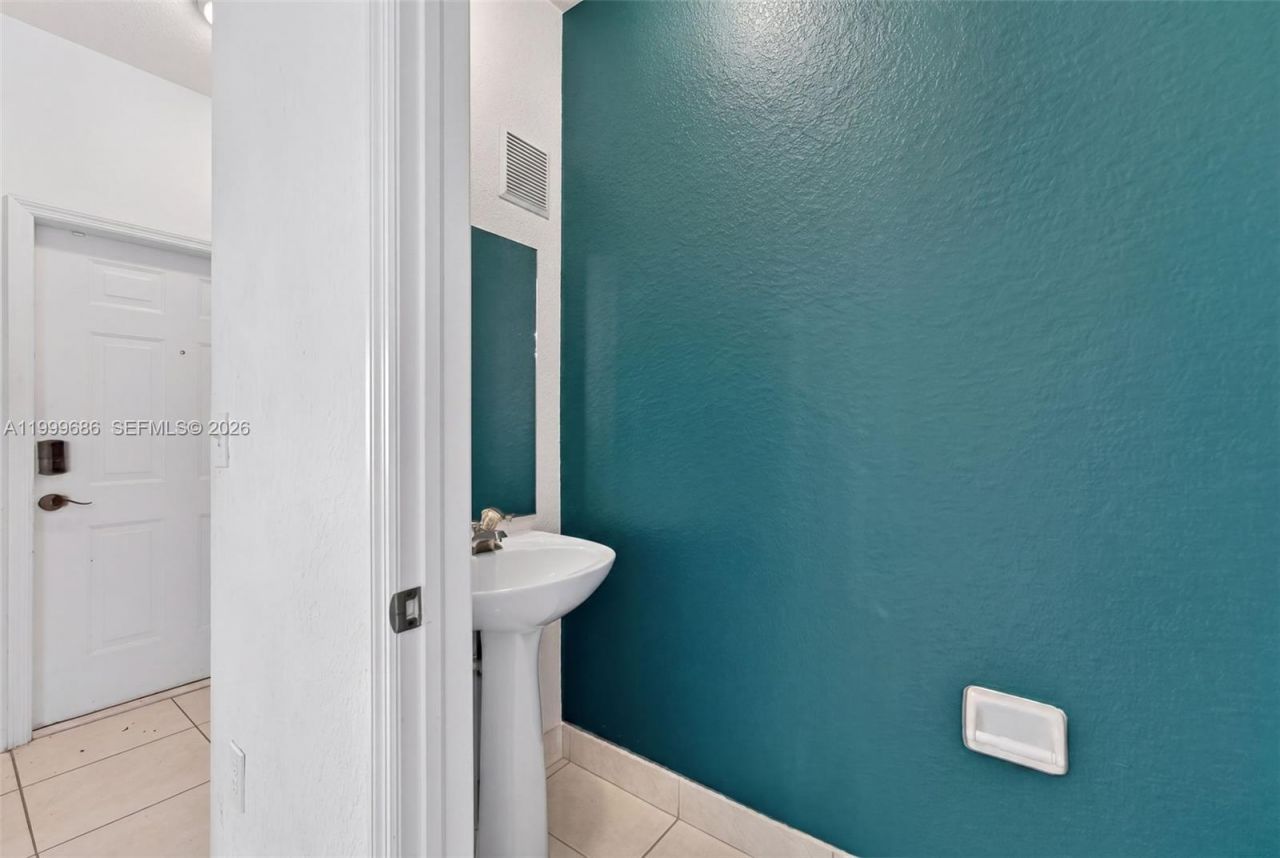 7802 Catalina Cir, Tamarac, FL 33321 Photo