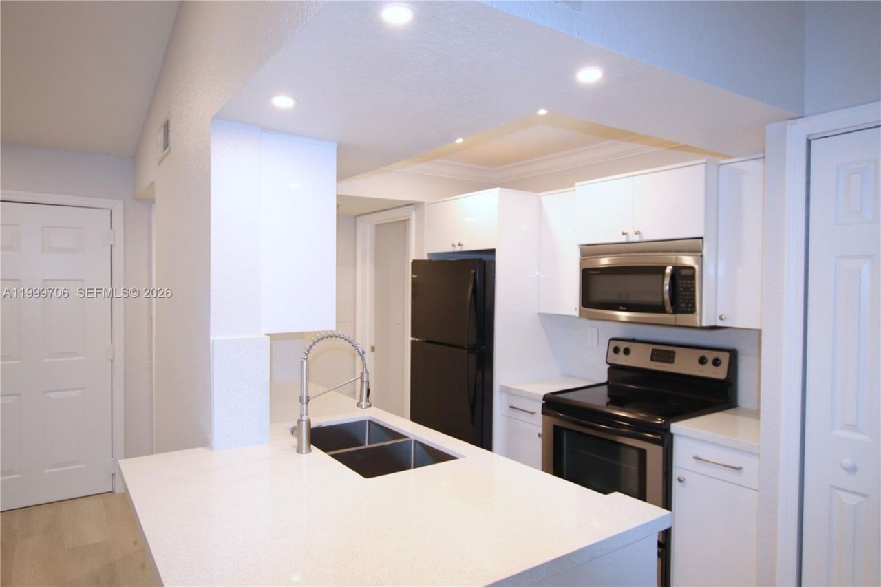 10681 SW 156th Pl, Unit 402, Miami, FL 33196 Photo