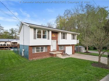 5027 Dolores Drive, Cross Lanes, WV 25313