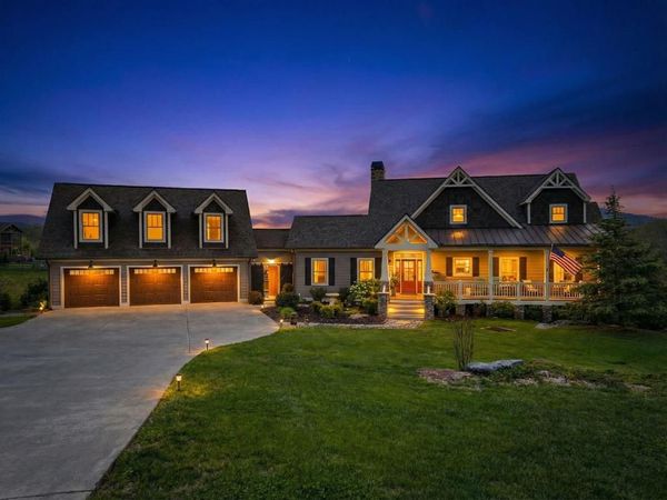 69 Lyndhurst Lane, Young Harris, GA 30582