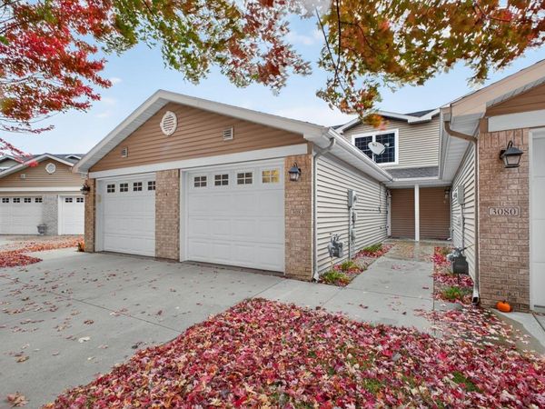 3084 River Falls Court NW, Rochester, MN 55901