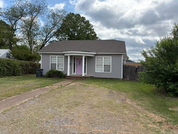 402 N Grand, Searcy, AR 72143