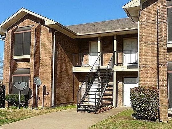 4540 Chaha Road, Unit 102, Garland, TX 75043