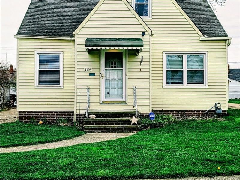 3309 Lincoln Avenue , Parma, OH 44134 Photo 1