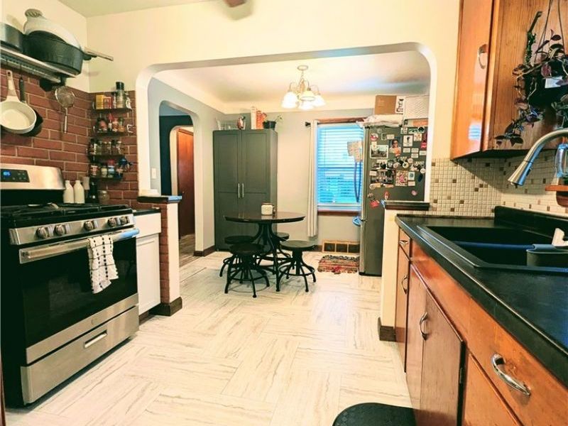 3309 Lincoln Avenue , Parma, OH 44134 Photo 3